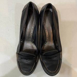 Michelle D, Black Leather Pumps - Size 8